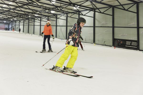 Indoor ski