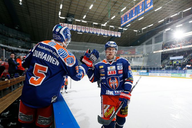 Sebastian Repo pyrkii ensi kaudella tuulettamaan maalejaan Floridan lämmössä. Kuva: Jukka Rautio / Europhoto