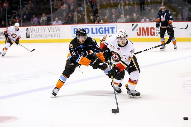 Kalle Kossila (vas.) pelasi tehokkaan tulokaskauden San Diego Gullsissa. Kuva: Vince Rappleyea / San Diego Gulls