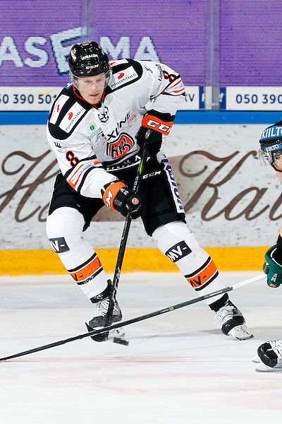 Mikko Lehtonen ehti pelata HPK:ssa yhteensä 33 ottelua. Kuva: Jukka Rautio / Europhoto