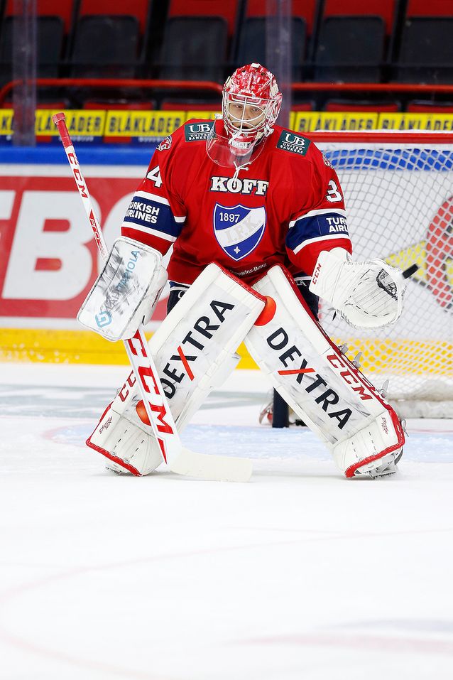 Ville Husso pelasi koko junioriuransa HIFK:n punaisissa. Kuva: Jukka Rautio / Europhoto