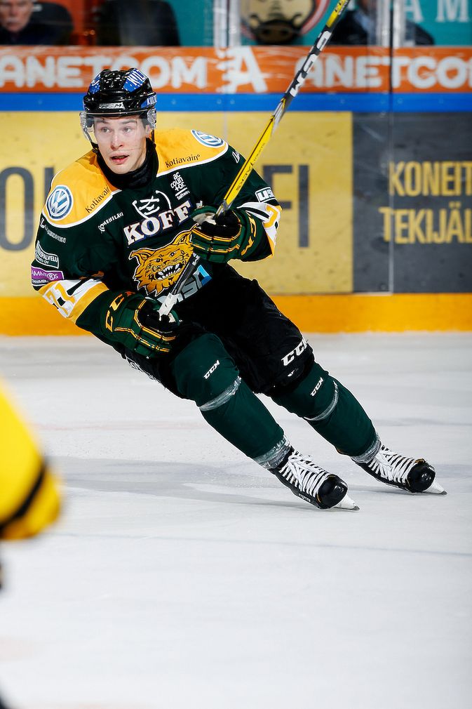 Tapio Laakson peli kulkee, mutta Ilveksen ei. Kuva: Jukka Rautio / Europhoto