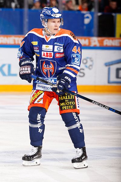 Jan-Mikael Järvinen oli välieräsarjan ratkaisseessa ottelussa Tapparan avainpelaaja. Kuva: Jukka Rautio / Europhoto