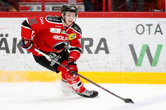 Jesperi Kotkaniemi on Pikkuleijonien kärkinimiä tulevissa MM-kisoissa. Kuva: Jukka Rautio / Europhoto