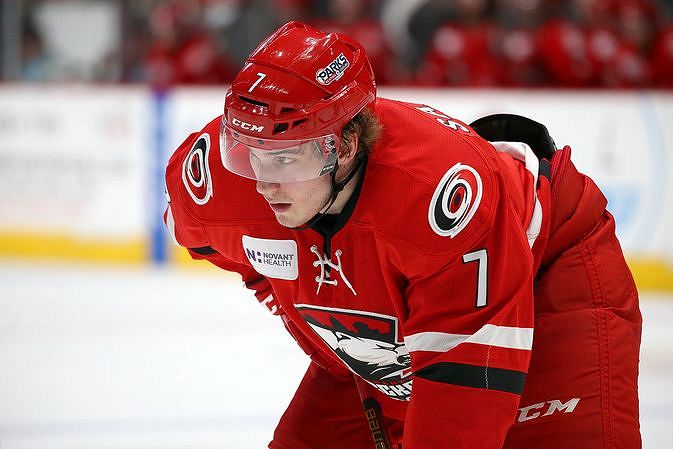 Aleksi Saarela on ollut tehokas AHL:ssä Charlotte Checkersin paikassa.