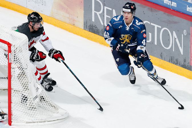 Miro Heiskanen on Suomen johtavia pelaajia myös olympialaisissa. Kuva: Jukka Rautio / Europhoto