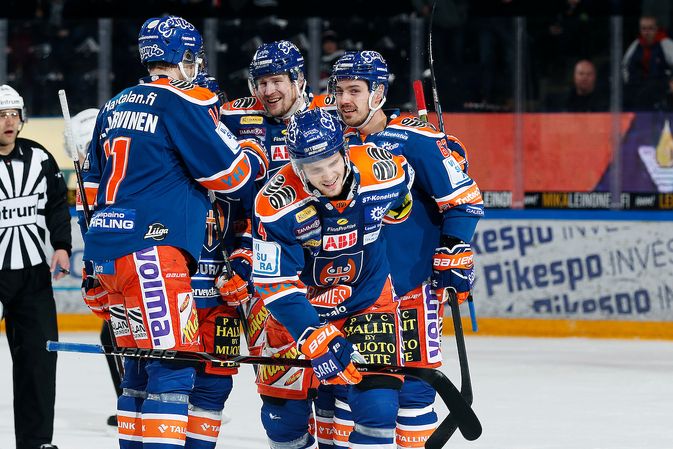 Olympialaisiin valmistautuva Mikko Lehtonen on tasoittanut ottelun lukemiksi 1-1. Kuva: Europhoto