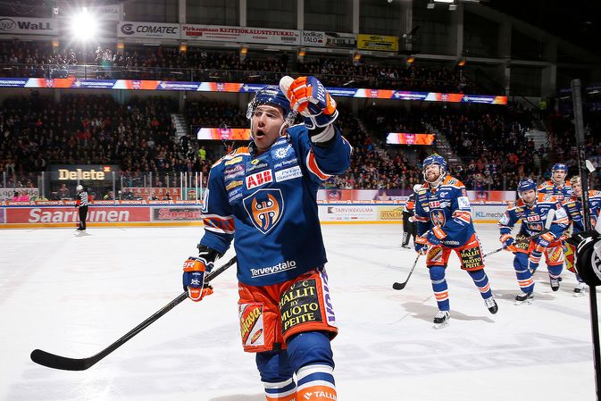 Tapparan sankari Tomas Zaborsky tuulettaa ensimmäistä ottelun kahdesta täysosumastaan. Kuva: Jukka Rautio / Europhoto