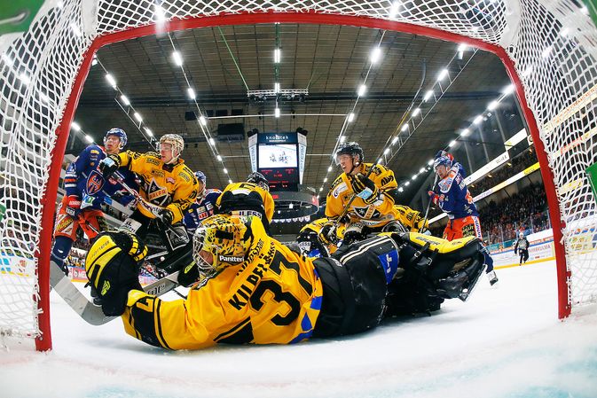 Eero Kilpeläinen venyi ensimmäisessä finaalissa kiekon tielle 30 kertaa. Kuva: Jukka Rautio / Europhoto