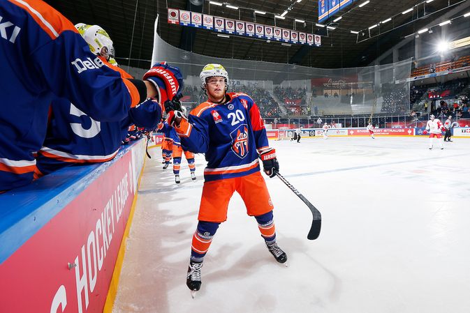Niko Ojamäki tuulettaa 2-2-osumaa. Kuva: Jukka Rautio / Europhoto
