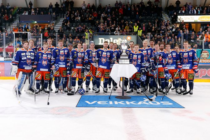 Runkosarjan voittajana on hyvä lähteä kevään tosipeleihin. Kuva: Jukka Rautio / Europhoto