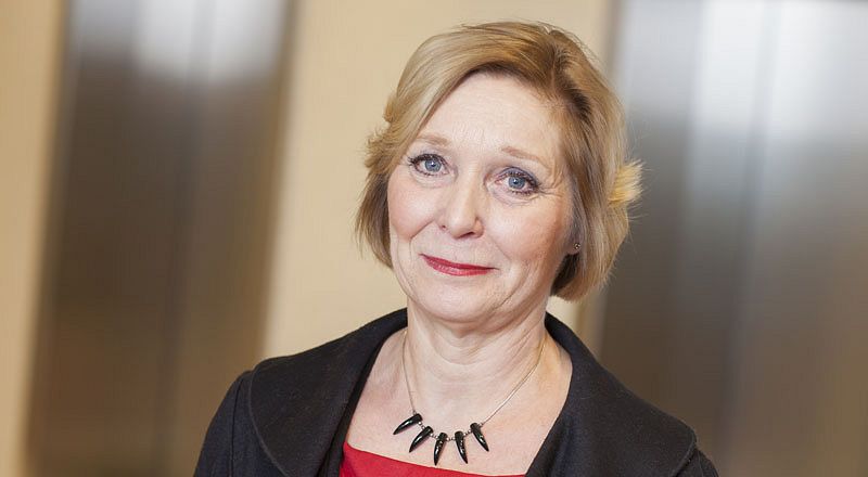Kuvassa Elon lääketieteellinen johtaja Maarit Gockel