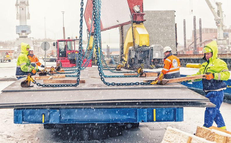 Logistikas Hankinta Oy vastasi laivaprojektin teräslogistiikasta tilauksesta toimitukseen.