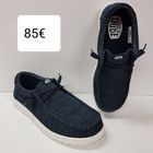 Kuva 24 HeyDude Wally Strech Sox Navy Hinta 85€ koot 41,42,43,44,45,46  -tilava lesti, leveyttä ja myös varvaskorkeutta hyvin -ULTRAkevyt joustava ulkopohja -irroitettava, 5mm paksu vaimennettu pohjallinen, jossa päällinen kangasta -joustavaa tekstiiliä -helpot laittaa jalkaan ja menee rintavaankin jalkaan Lesti normaali, eli ota omaa kokoasi! Huom!! konepestävät 30 asteessa.  41=26,5cm 42=27,0cm 43=27,5cm 44=28,0cm 45=28,5cm 46=29,0cm