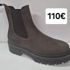 KUVA 13 TAMARIS ruskea 110€ KOOT 37,38,39,40,41  Normaalikokoa. -päällinen vettähylkivää rasvanahkaa -tekstiilivuori -venykkeet molemmin puolin -irroitettava pohjallinen -pitävä kumipohja -koron korkeus 50mm -pohjan paksuus päkiällä 35mm  MITTATAULUKKO, sisäpohjan mitta: 37=24,2cm, 38=24,8cm, 39=25,4cm 40=26,0cm 41=26,6cm