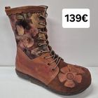 Laura Vita Gocno 05 ruskea Hinta 139€ kokoja 37,38,39,40,41  -HUOM! pituudeltaan pientä mallia, ota numeroa suurempi, kuin yleensä käytät -pehmeä nahka, todella mukavat -pitävä, joustava kumipohja -kangasvuori -nauhat+vetoketju,leveä lesti  MITTATAULUKKO, sisäpohjan mitta: 37=23,2cm, 38=23,8cm, 39=24,4cm 40=25,0cm 41=25,6cm