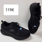 SKECHERS Go Run Black Hinta 119€ kokoja 38,39,40  -mukavuus ja suorituskyky seuraavalle tasolle Skechers GO RUN kengillä. -juoksuun, pitkille reippaille kävelylenkeille ja erinomaiset myös työkenkänä -Joustava ulkopohja, jossa hyvä pito -Kevyt, ULTRA LIGHT -välipohjan vaimennus -Air-Cooled Goga Mat hengittävä sisäpohja, jossa korkea jousitettu pehmuste -normaalinauhat (ei venykenauhat) -konepestävä  Pohjallisen pituus: 36=24,4cm 37=25,0cm 38=25,6cm 39=26,2cm 40=26,8cm 41=27,4cm HUOM! Skechers malleissa reilu mitoitus, ota numeroa pienempi,kuin normaalisti käytät