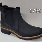 KUVA S15 ECCO Elaina, musta Hinta 179€ koot 36,37,38,39,40,41,42 -hyvin vettä hylkivää rasvanahkaa tukeva pohja -irroitettava pohjallinen -venykkeet molemmin puolin -kangasvuori Normaalikokoa. Pohjallisen pituus. 36=23,8cm 37=24,4cm 38=25,0cm 39=25,6cm 40=26,2cm 41=26,8cm 42=27,4cm