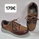 KUVA 25 NEW FEET 179€ kokoja 38,39,40,41  -nauhat+vetoketju -etupäällinen joustavaa, ns. strech-nahkaa -vuorit täysin saumattomat, näissä ei mikään sauma paina -6mm paksu pehmeä pohjallinen takaa optimaalisen jouston -LEVEÄ LESTI, tilaa varpaille myös korkeussuuntaan Pohjallisen pituus: 38=25,0cm 39=25,6cm 40=26,2cm 41=26,8cm