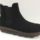 ASPORTUGUESAS musta 99€ kokoja 37,41,42  päällinen villahuopaa ulkopohja luonnonkorkkia ja kumia normaalikokoa Sisäpohjan mitta: 37=24,0cm 38=24,6cm 39= 25,2cm 40=25,8cm 41=26,4cm 42=27,cm