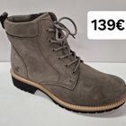 KUVA 9 ECCO Elaina, Dark Clay (harmaa) Hinta 139€ kokoja 36,37,38,39,40,41,42 -hyvin vettä hylkivää nupukkinahkaa -tukeva pohja -irroitettava pohjallinen -nauhat+vetoketju -kangasvuori Normaalikokoa. Pohjallisen pituus. 37=24,4cm 38=25,0cm 39=25,6cm 40=26,2cm 41=26,8cm 42=27,4cm