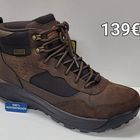 KUVA M121 SKECHERS Cambert Waterproof Hinta 139€ kokoja 41, 43,44,45, -100% waterproof -Air-Cooled Memory Foam sisäpohja -Goga Mat Arch -pehmuste antaa tukea jalkaholville -Joustava ulkopohja Normaalikokoa