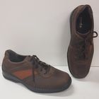SIEVI Veeti ruskea Hinta 169€ Kokoja 39,40,41,42,43,44,45,46,47,48 Kengän päällinen on kestävää, vettä ja likaa hylkivää nupukkinahkaa. -pehmeä ja hengittävä vuori. FlexStep®-pohjan rakenne on joustava ja ehkäisee jalkoihin ja selkärankaan kohdistuvaa rasitusta. -irrotettavat ja antibakteeriset Sievi Comfort-pohjalliset