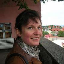 Suzie Thomas