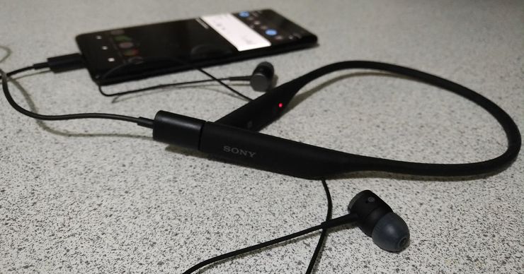 Sony SBH90C -kuulokkeet ovat kokonaisuutena erinomaiset.