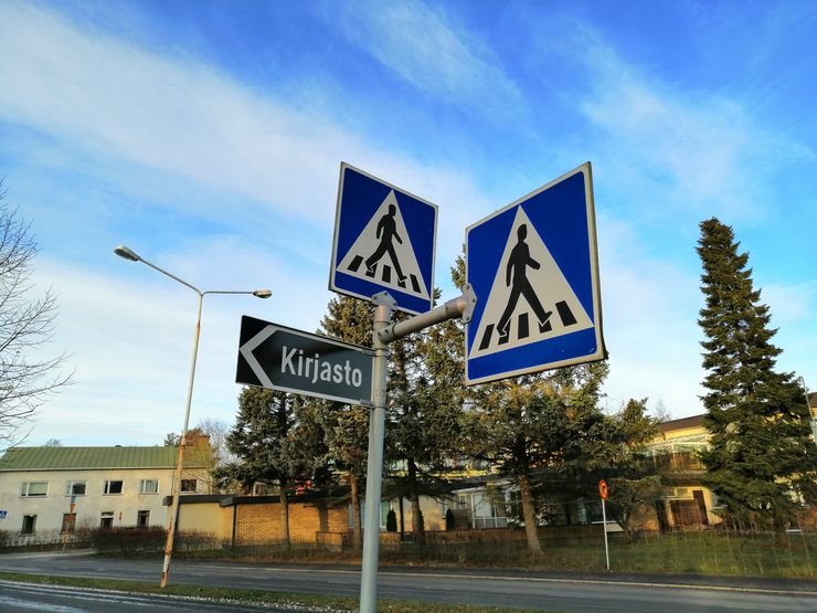 AI-tila korostaa värejä pääosin liiaksikin.
