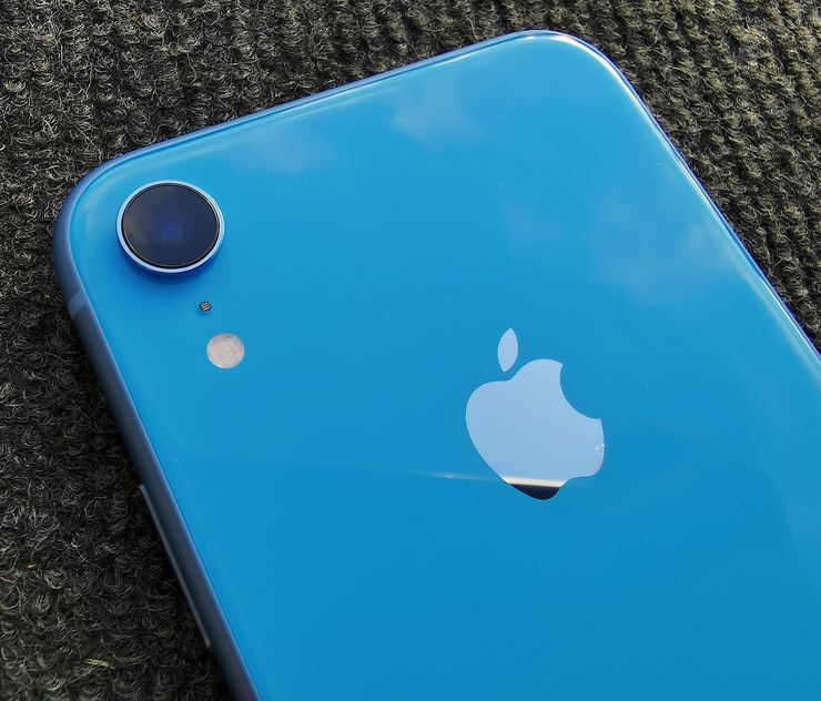 iPhone XR:ssä on vain yksi takakamera.