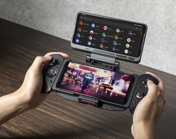 ROG Phone 3:n lisävarusteita: TwinView Dock -telakka sekä Kunai Gamepad -peliohjaimet.