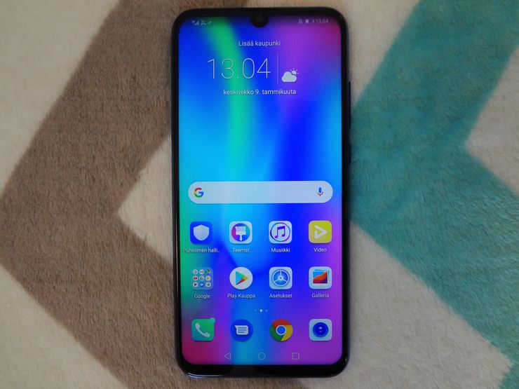 Honor 10 Lite on kyllä hyvä edullinen älypuhelin, mutta kilpailijoitakin kannattaa harkita.