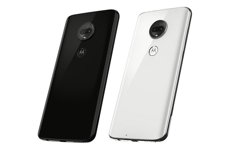 Moto G7 julkaistaan mustana ja valkoisena.