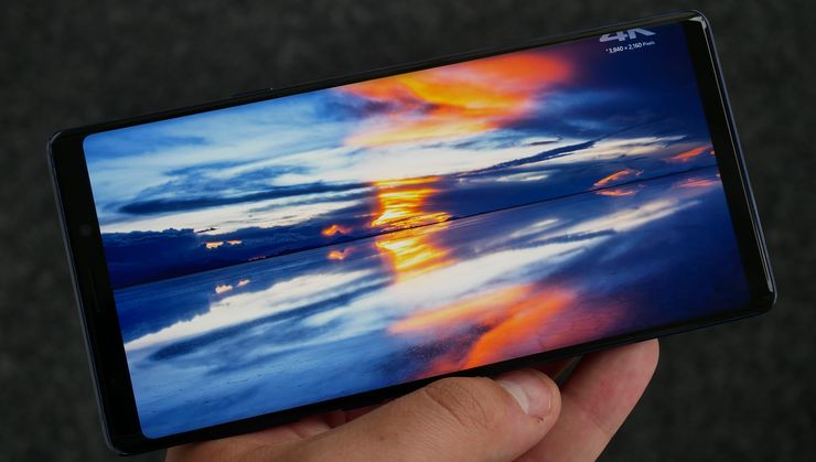 Galaxy Note9:n suuri ja laadukas näyttö miellyttää silmiä.
