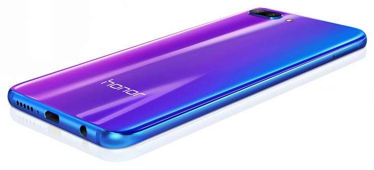 Honor 10:n takalasipinnan alla on poikkeuksellinen väriviimeistely kahdessa värivaihtoehdossa.