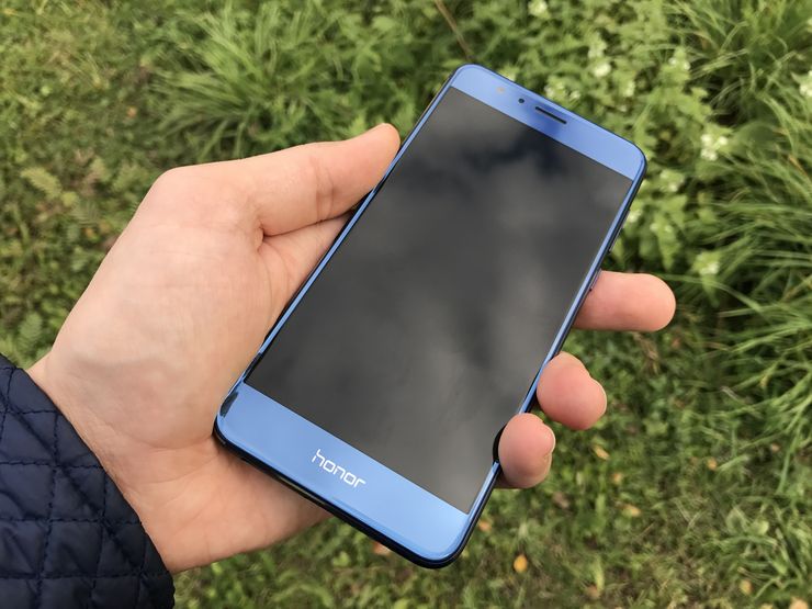 Suomessakin suosittu Honor 8 reputti säteilytestin, mutta tilanne on sittemmin korjattu.