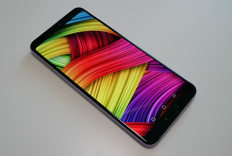 Huawei P20 Pron näyttö on laadukas ja tarkka.