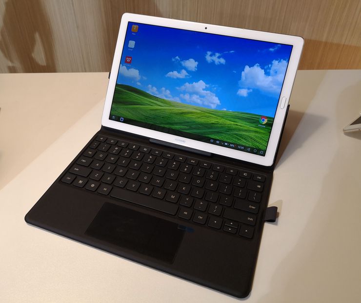 Näppäimistön ja M-Pen-kynän kanssa käytettäväksi tarkoitettu MediaPad M5 Pro ei välttämättä tule Suomen markkinoille.cof