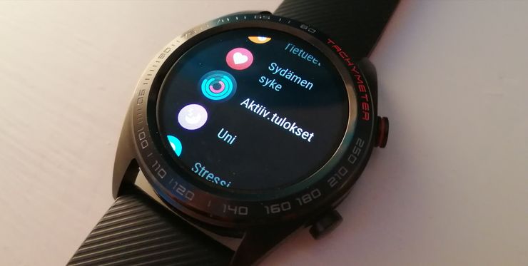 Huawein kehittämän Lite OS:n päävalikko on yksinkertainen.