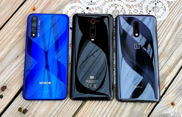 Kaikki kolme tarjoavat ksekenään erilaisen, mutta sujuvan Android-kokemuksen.