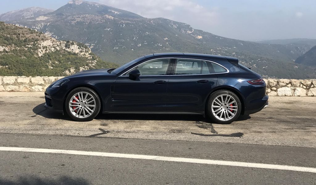 Ensituntuma: Porsche Panamera Sport Turismo todellinen