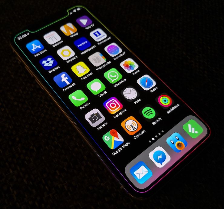 iPhone X:n akun vaihtaminen maksaa muita vanhempia iPhone-malleja enemmän.
