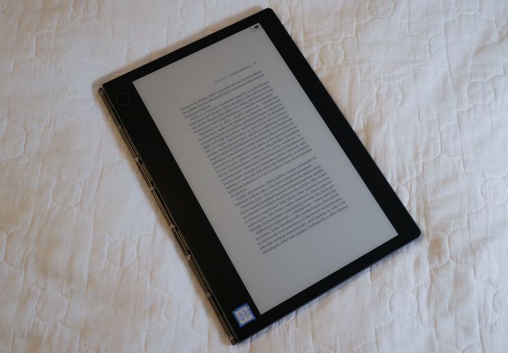 E Ink -näyttö soveltuu erinomaisesti kirjojen lukemiseen.
