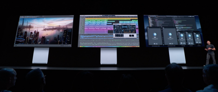 Pro Display XDR.