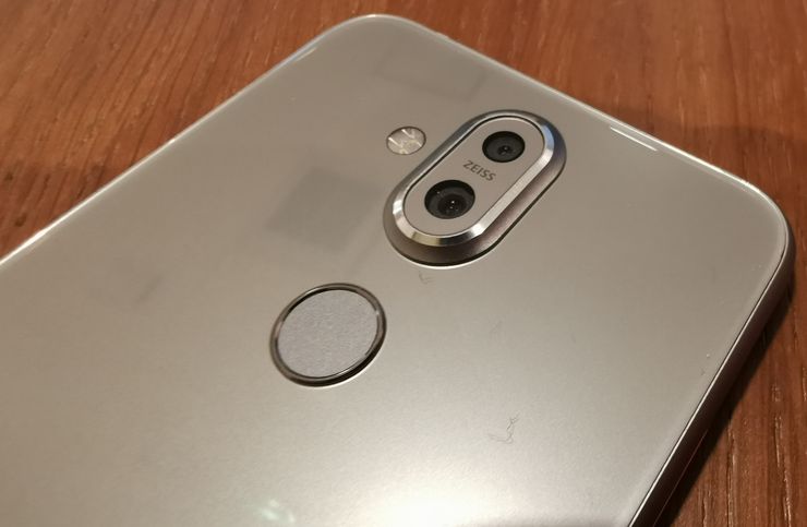 Nokia 8.1:n toinen kamera avustaa boke-efektin luomisessa, mutta ei tarjoa zoomia tai laajakulmaa.