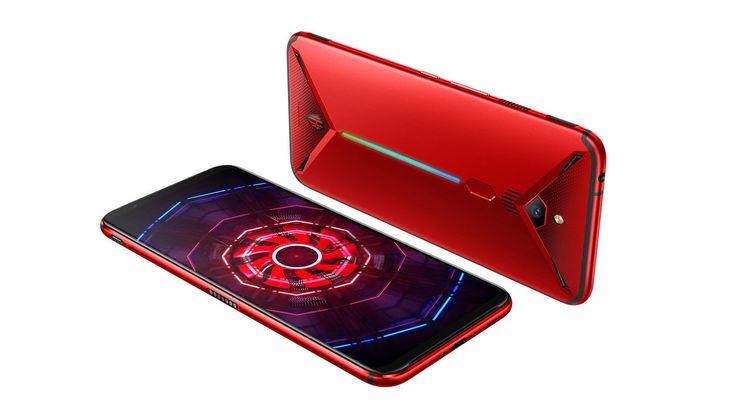 nubia Red Magic 3 punaisena.