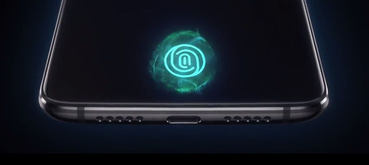 Sormenjälkilukija löytyy OnePlus 6T:stä osana näyttöä.