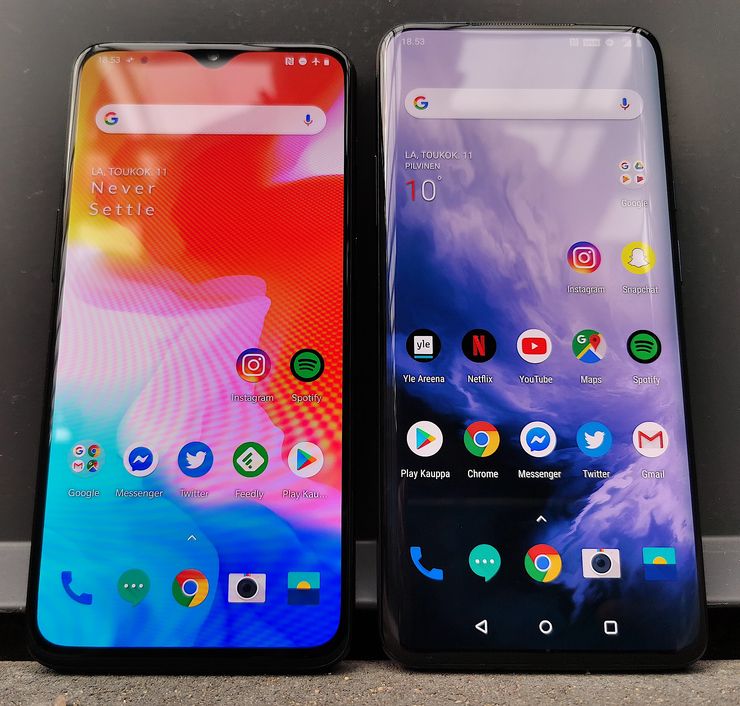 OnePlus 6T vs. OnePlus 7 Pro. Näyttökoko on kasvanut 6,41 tuumasta 6,67 tuumaan.