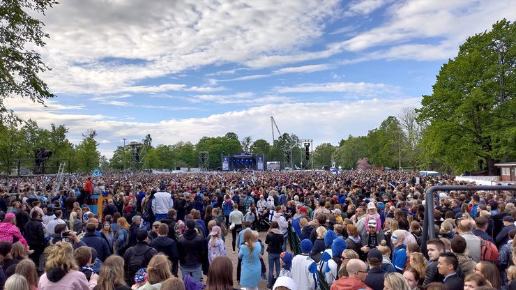 Erityinen HDR++-tila helpottaa esimerkiksi erityisen kirkkaissa olosuhteissa, jollaiset Leijonien kansanjuhlaankin saatiin.